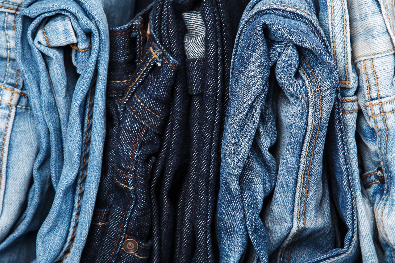 Denim Kumaşın Evrimi ve Modern Kullanım Alanları